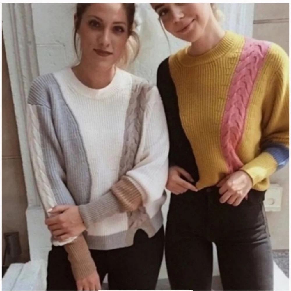 Aritzia Wilfred Lonell Gray Colorblock Cable Knit Merino Wool Sweater Size XS - Picture 2 of 10